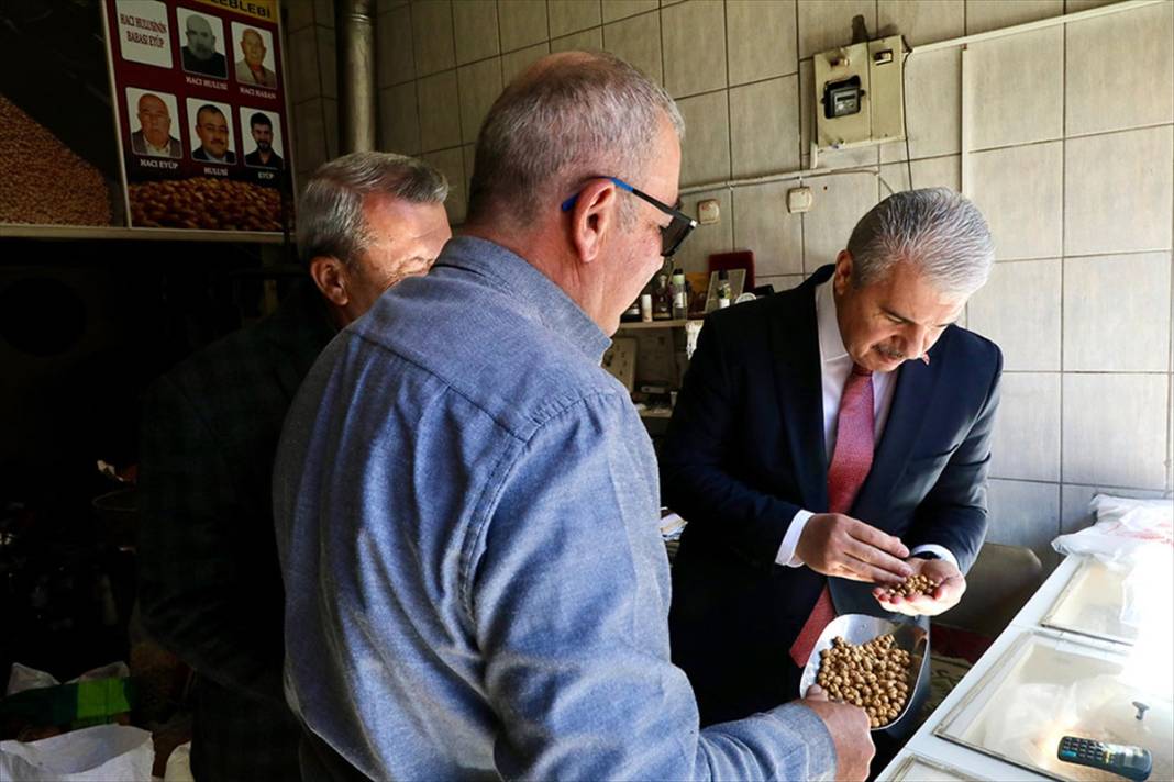 Konya Valisi Akın, leblebi diyarı ilçede 5